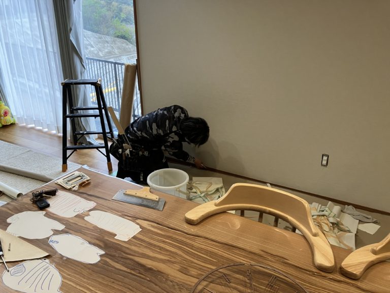 クロス補修とフロアタイル補修